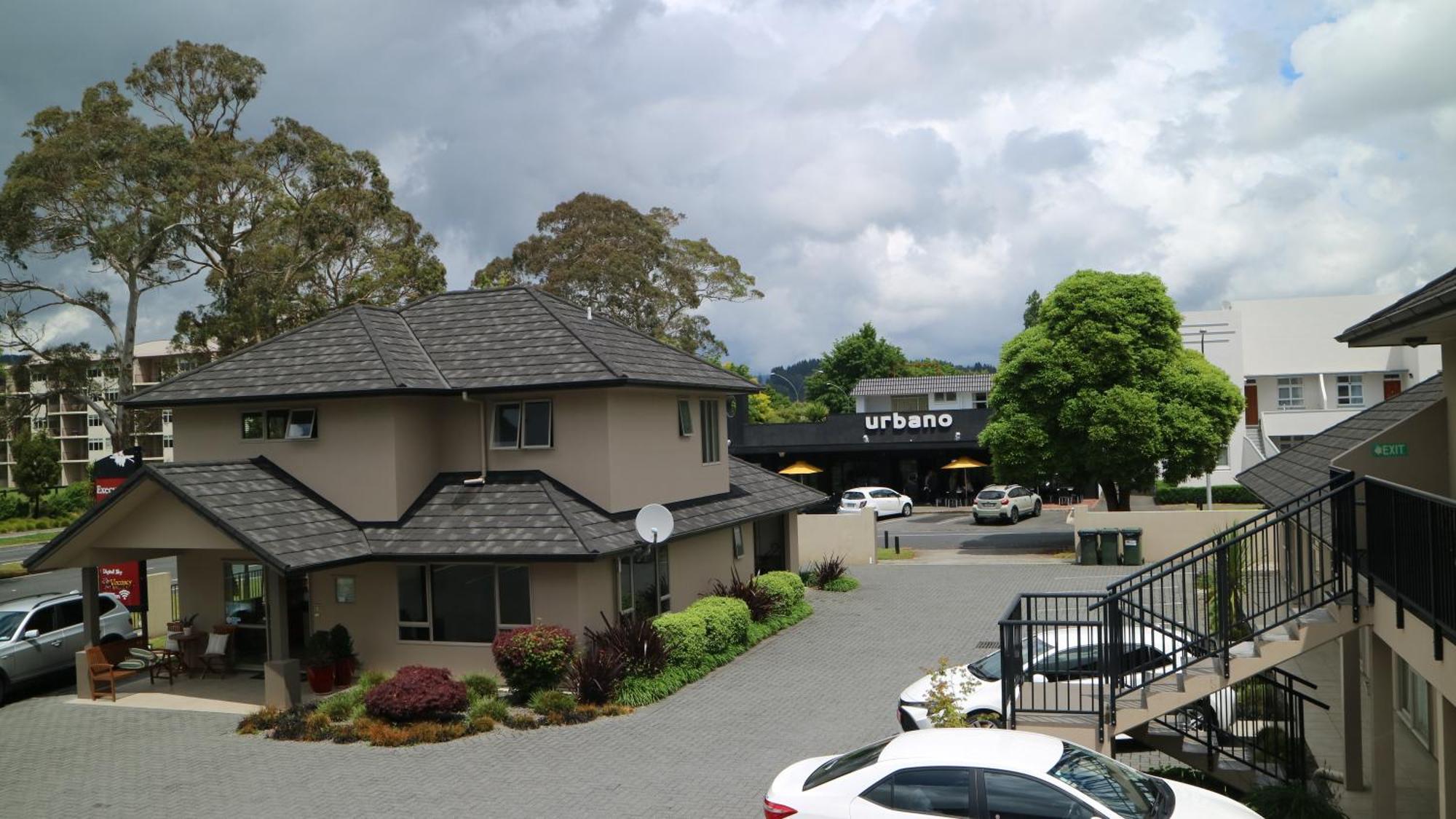 Executive On Fenton Motel Роторуа Екстериор снимка